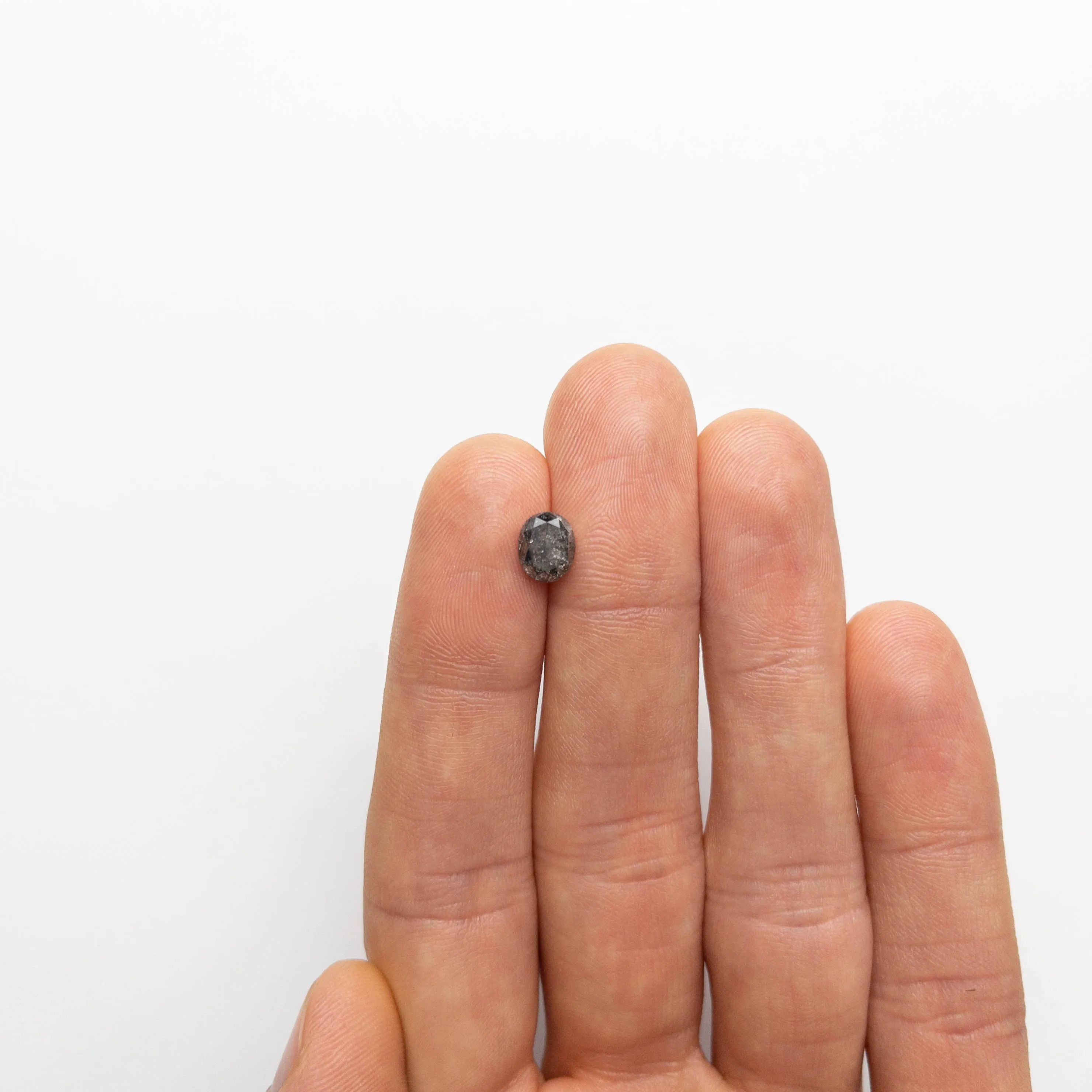 1.39ct 7.43x6.04x4.06mm Oval Brilliant 19097-05