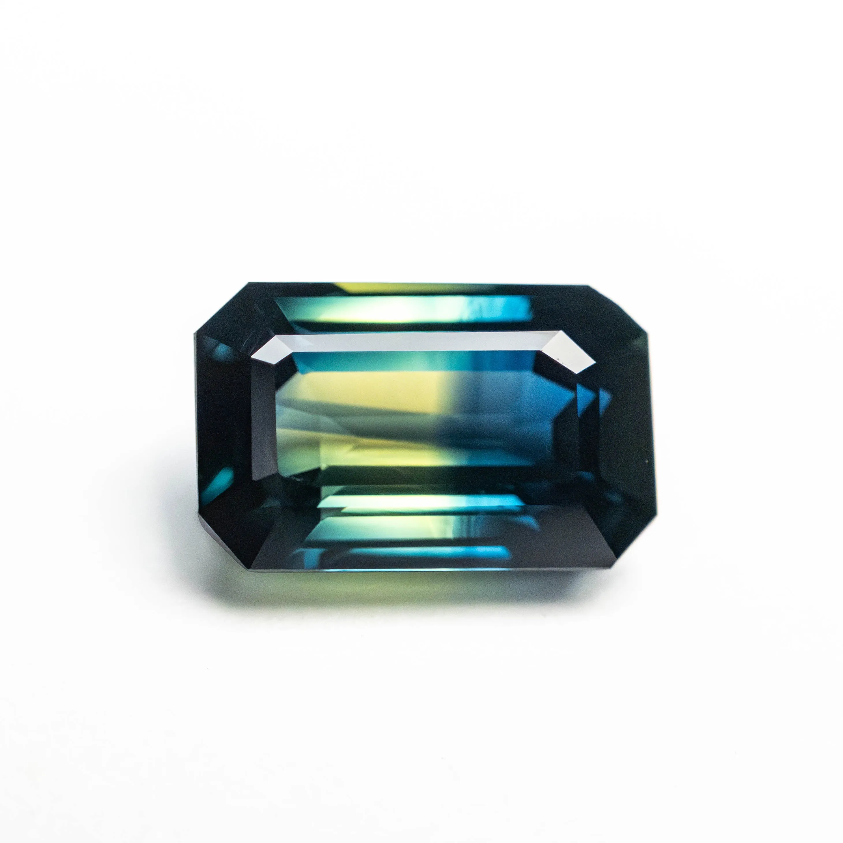 2.41ct 8.94x5.70x4.09mm Cut Corner Rectangle Step Cut Sapphire 25066-01