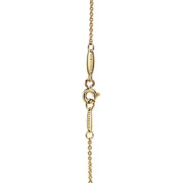 Elsa Peretti® Diamonds by the Yard® bracelet in 18k gold with a diamond. 